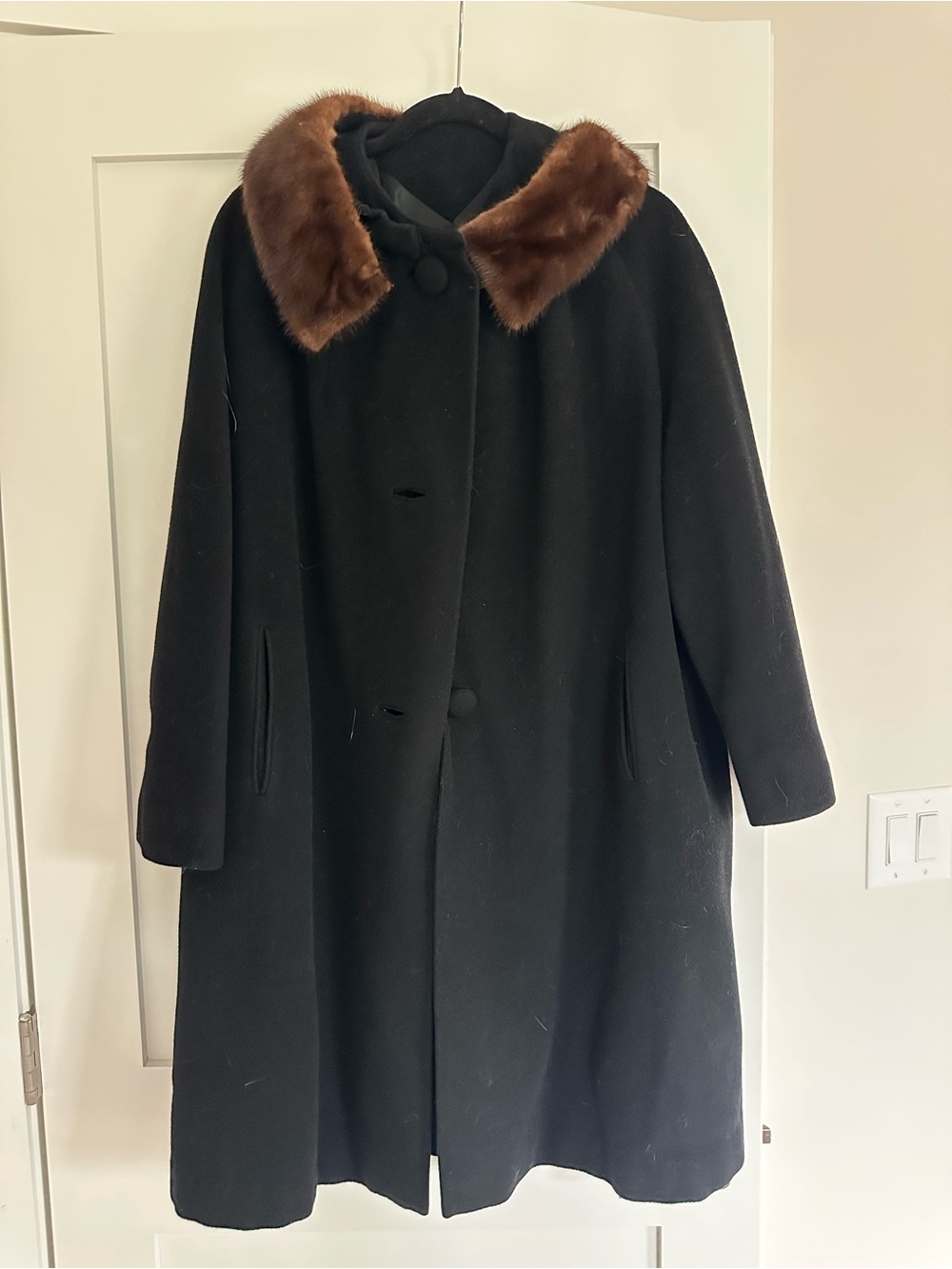 100% Cashmere Vintage Coat